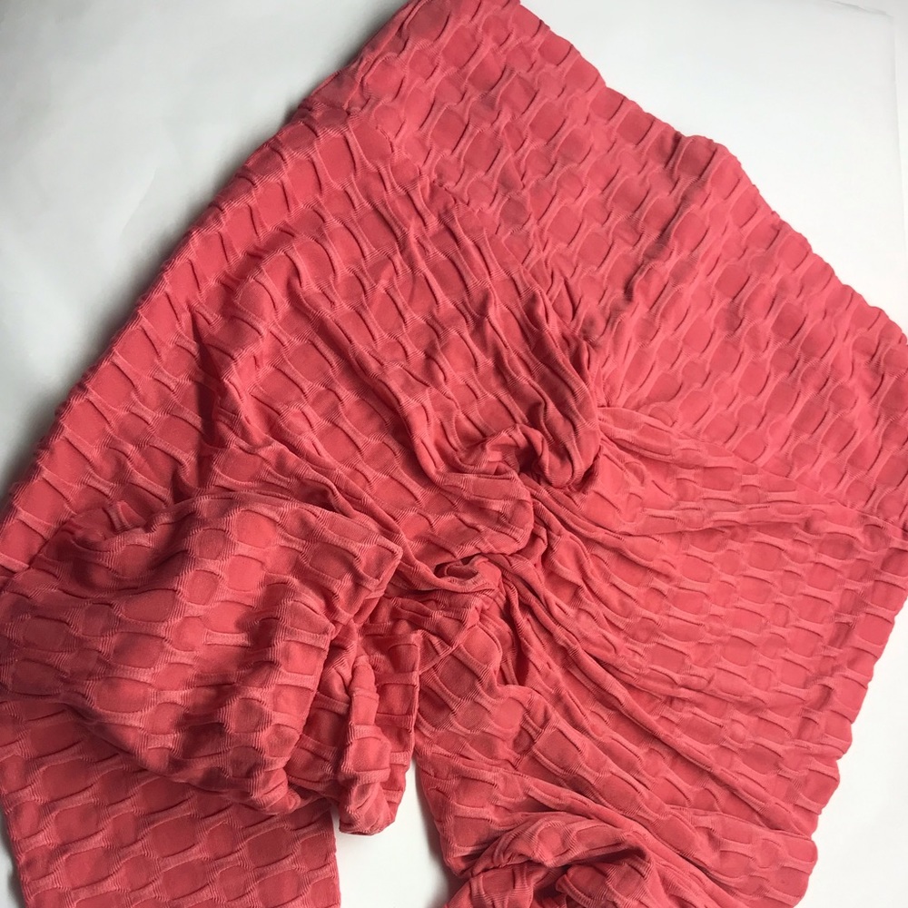 watermelon pink yoga pants scrunch butt Brazilian workout gym squat proof gray